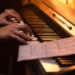 Comment travailler le piano entre deux cours sans rejouer les mêmes erreurs ?